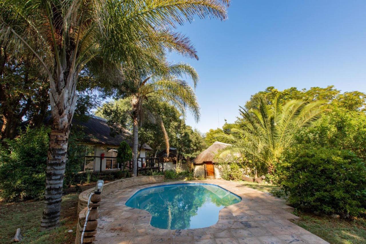 Pecan Bush Lodge Magaliesburg Exterior foto